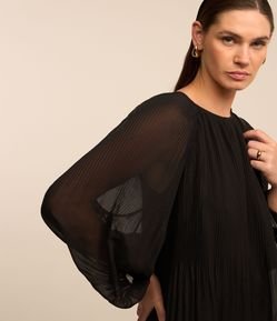 Blusa em Crepe com Textura Plissada
