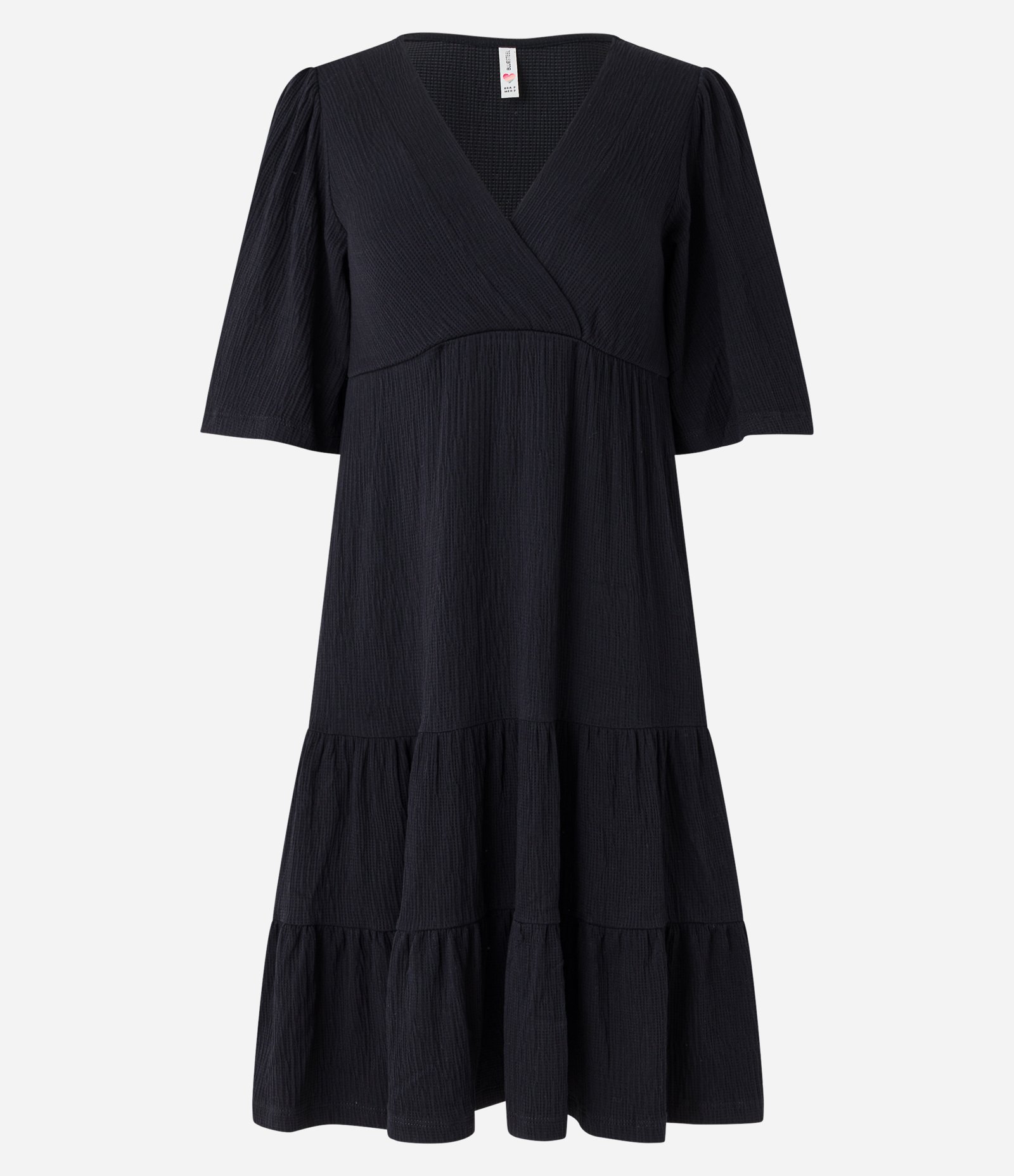 Vestido Curto Texturizado Decote Transpassado e Babado na Barra Preto 1