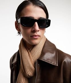 Cachecol em Tricô com Franjas e Efeito Mescla