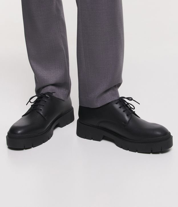 Sapato em PU com Sola Tratorada e Amarração Preto 5