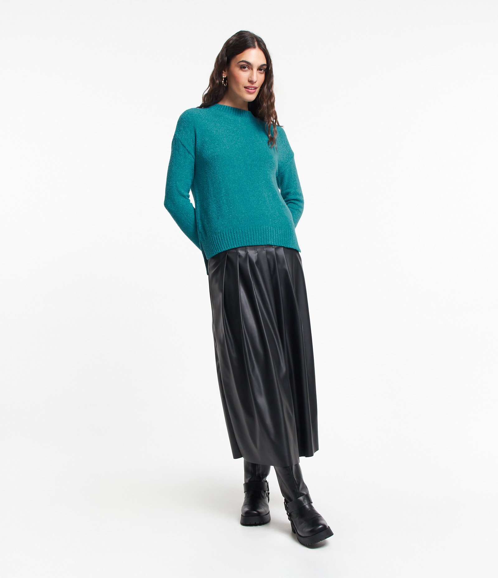 Suéter em Tricô Texturizado com Cava Deslocada 2