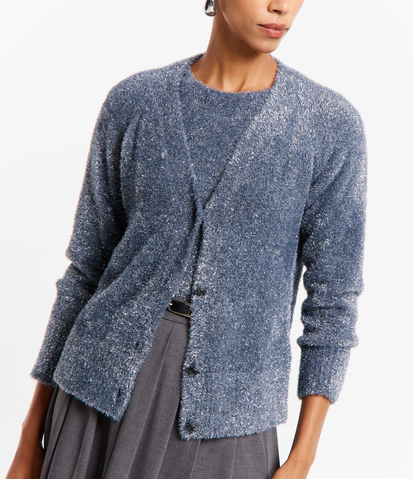 Cardigan em Tricô com Pelinhos e Fio Metalizado Cinza 4