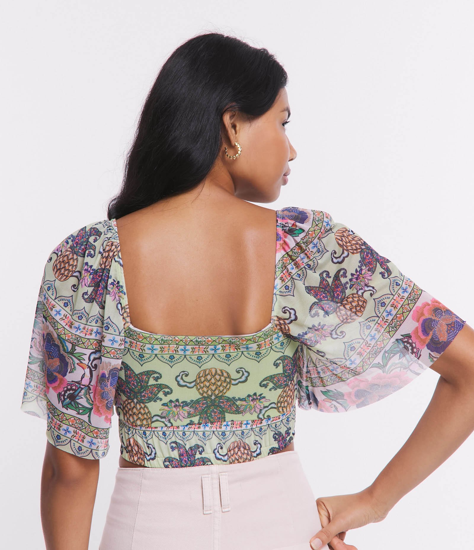 Blusa em Tule com Manga Soltinha e Estampa Étnica Verde 3