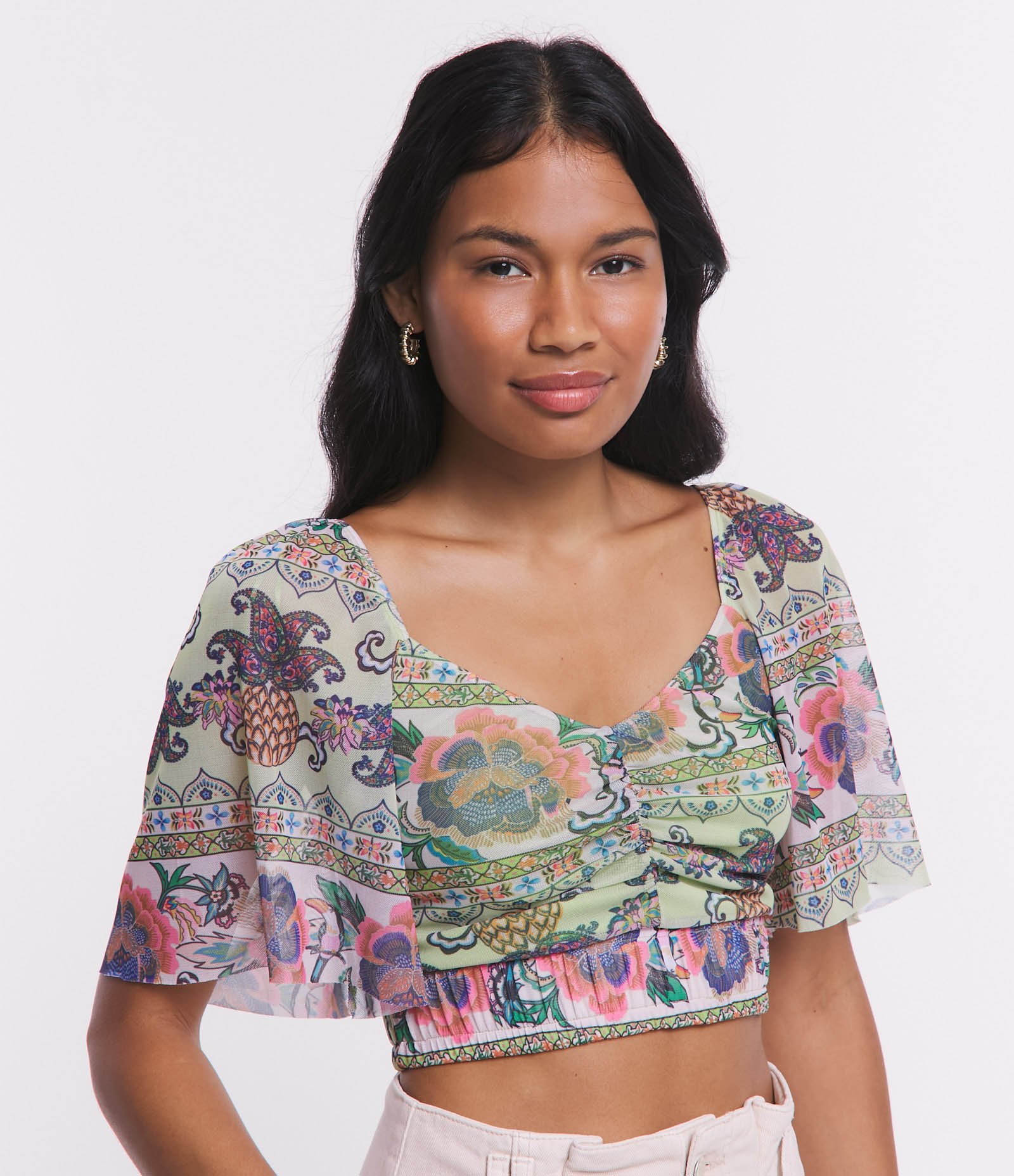 Blusa em Tule com Manga Soltinha e Estampa Étnica Verde 4