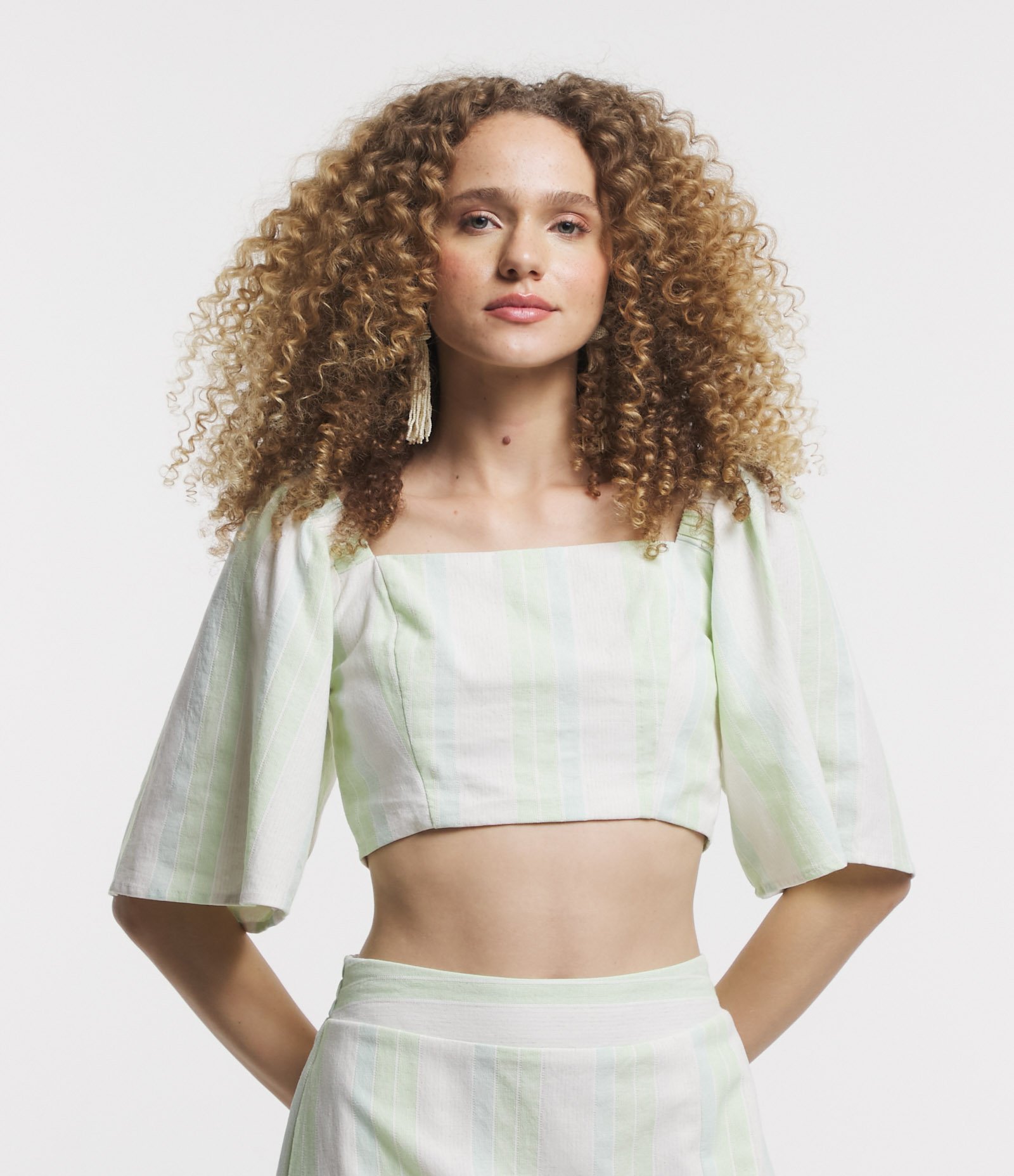 Blusa em Linho com Listras em Fio Tinto e Manga Ampla 3/4 Branco/Verde 1