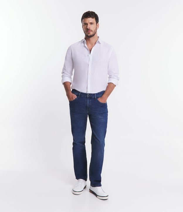 Calça Slim em Jeans com Bolsos