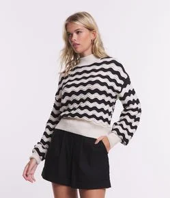 Suéter em Tricô com Ponto Aberto e Listras de Ondas