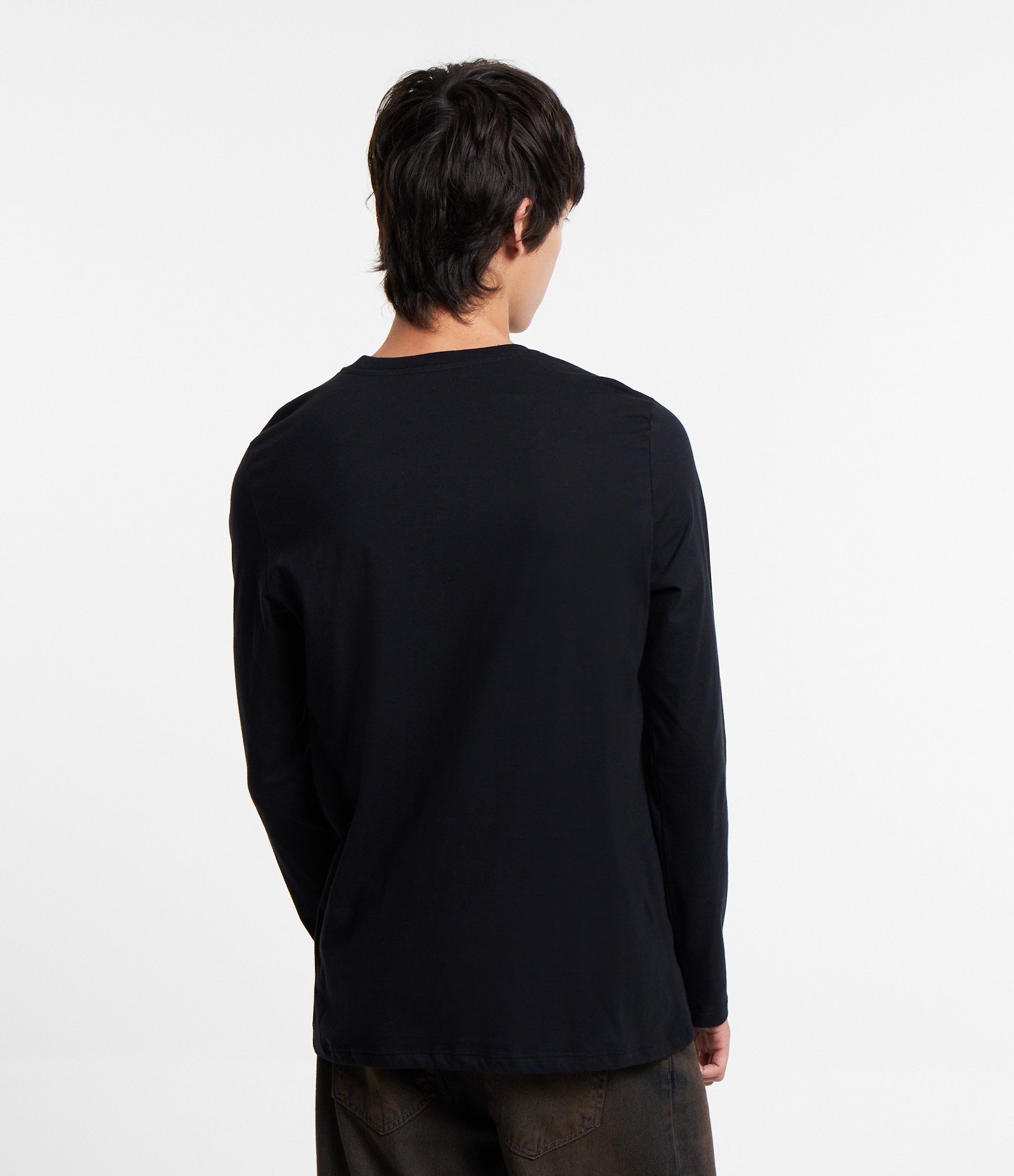 Camiseta Manga Longa em Meia Malha com Cavas Vazadas Preto 3