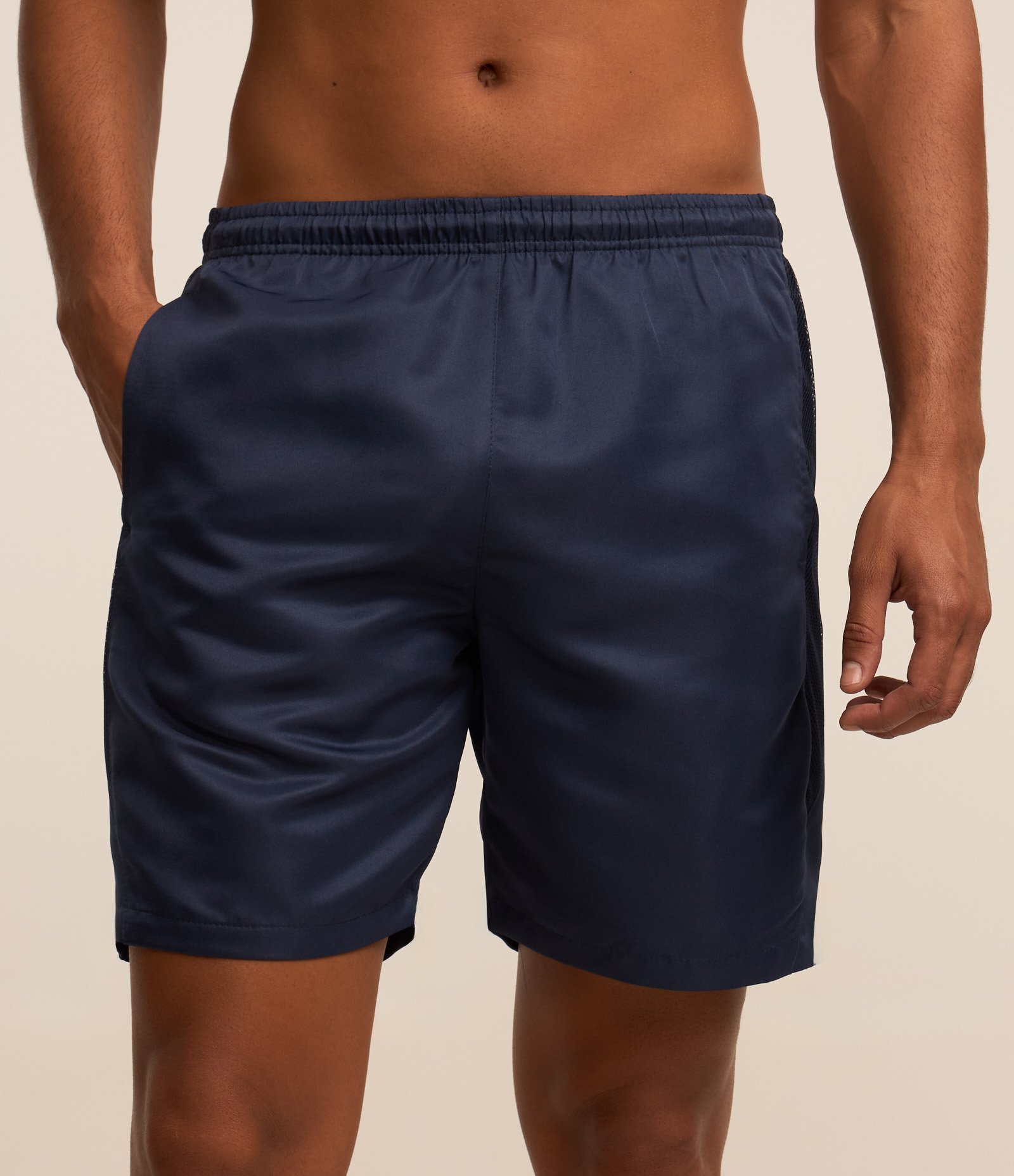Bermuda Esportiva Básica com Cós Elástico e Telinha Lateral Azul Escuro 2