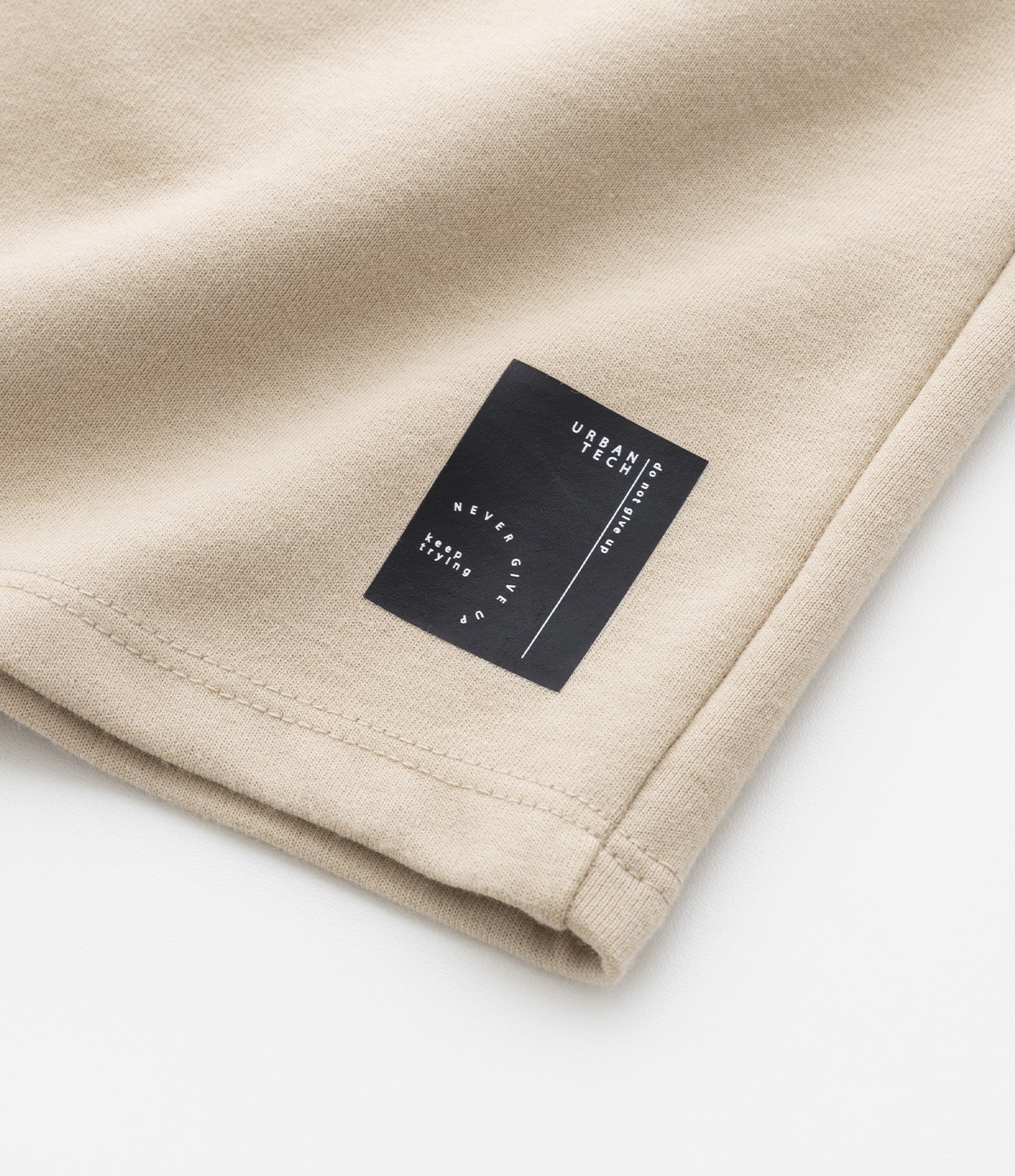 Bermuda Infantil com Cós Elástico e Etiqueta na Barra - Tam 5 a 14 Anos Bege 4