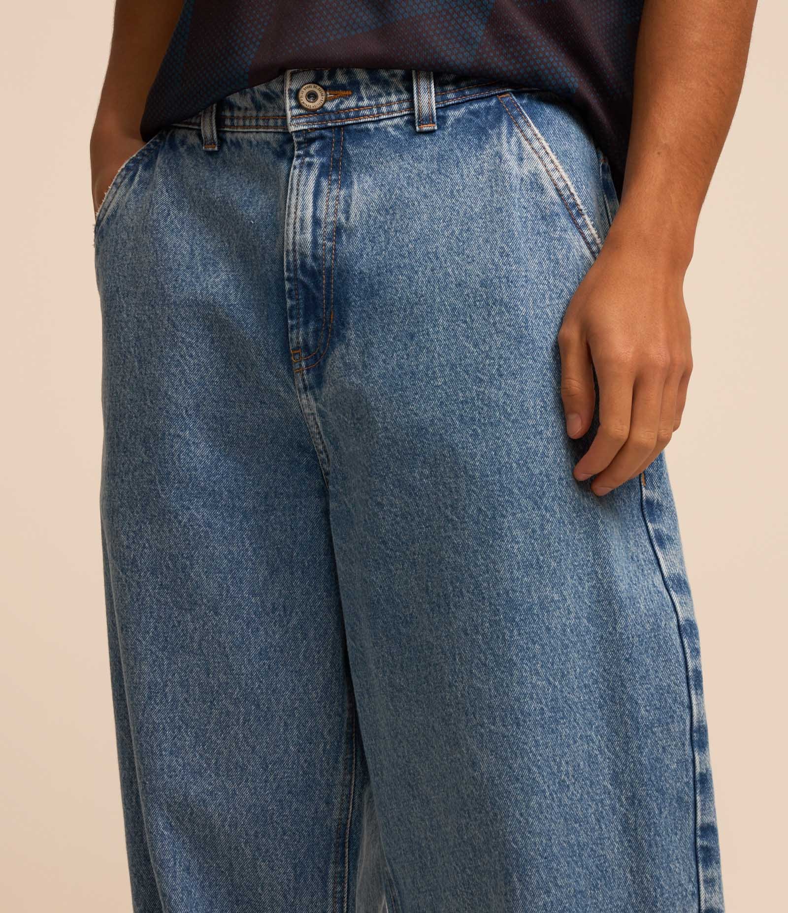 Calça Super Baggy em Jeans com Bolso Faca Frontal 4