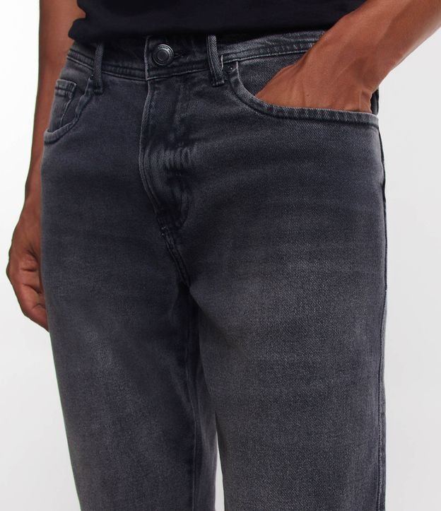 Calça Slim em Jeans com Elastano e Bolsos Preto 4