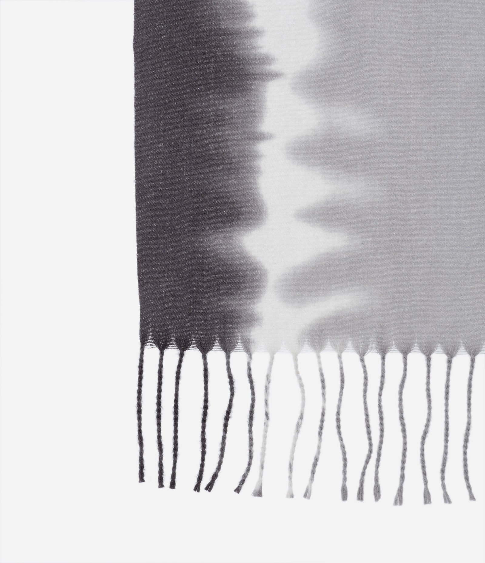 Cachecol em Tricô Estampa Dip Dye com Franjas Cinza 4