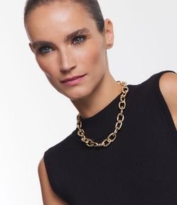 Colar Corrente de Metal com Elos Amplos