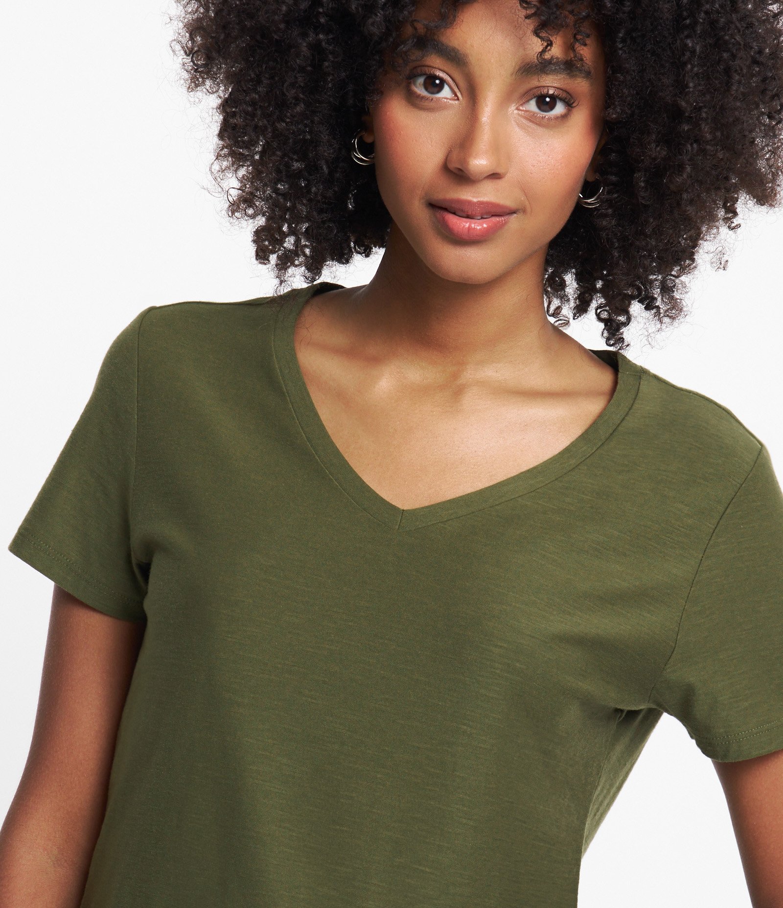 Blusa T-shirt em Algodão Flame com Gola V Verde 3