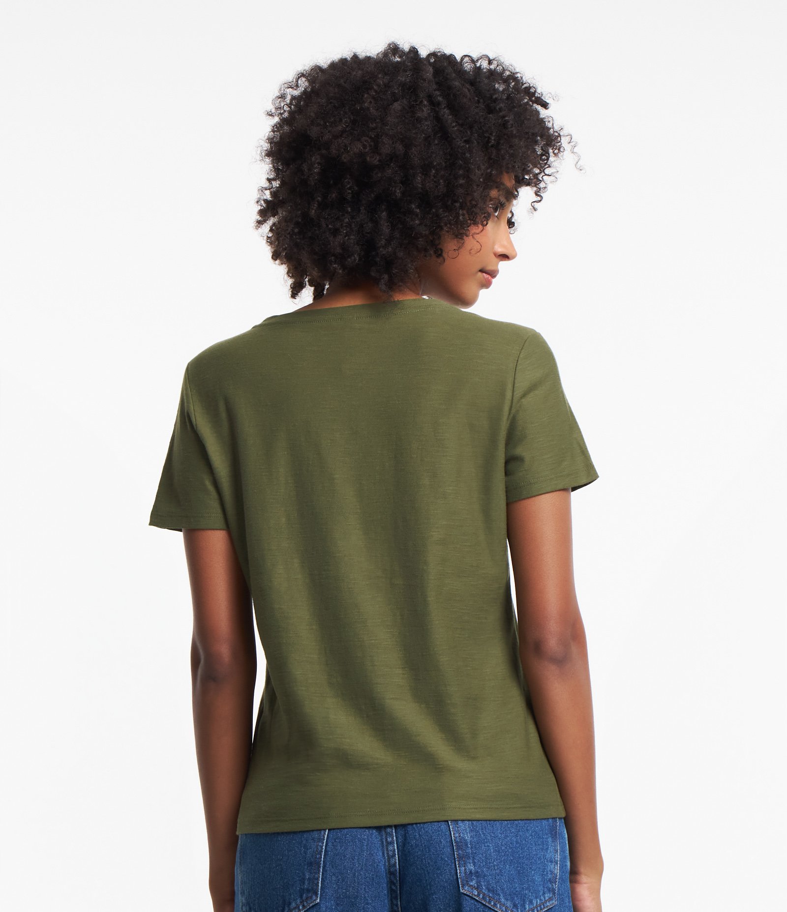 Blusa T-shirt em Algodão Flame com Gola V Verde 4