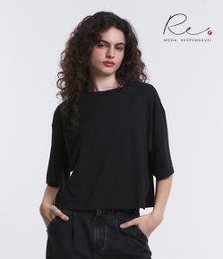 Camiseta Cropped Oversized em Algodão Peruano