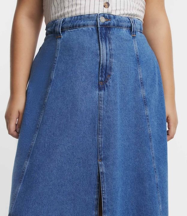 Saia Longa em Jeans com Barra Desfeita Curve & Plus Size Azul 2