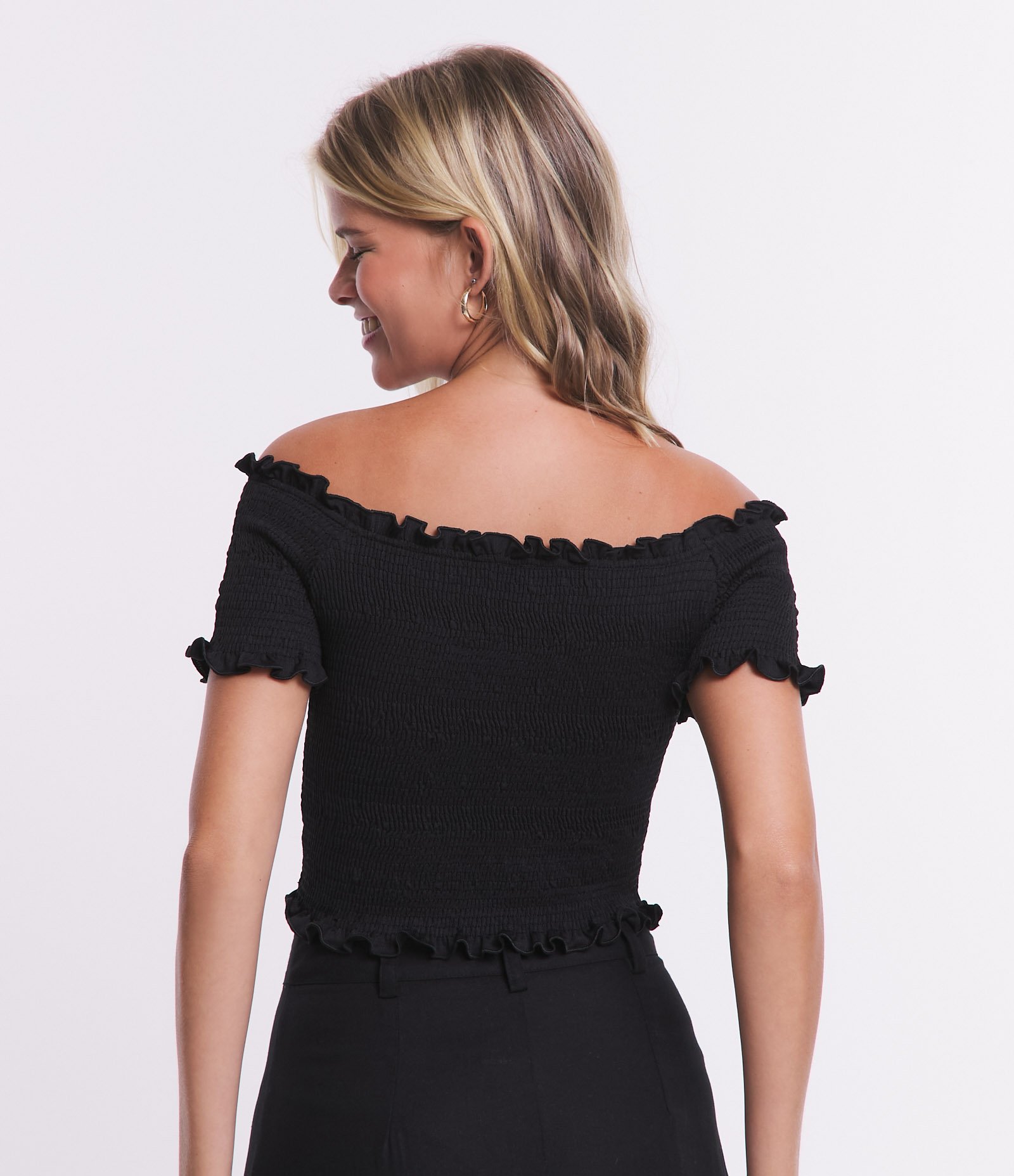 Blusa Texturizada Ombro a Ombro em Lastex Preto 3