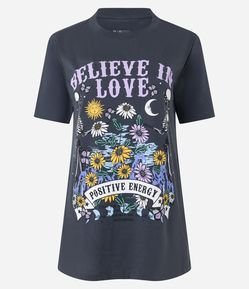 Camiseta Alongada em Meia Malha com Estampa Believe in Love