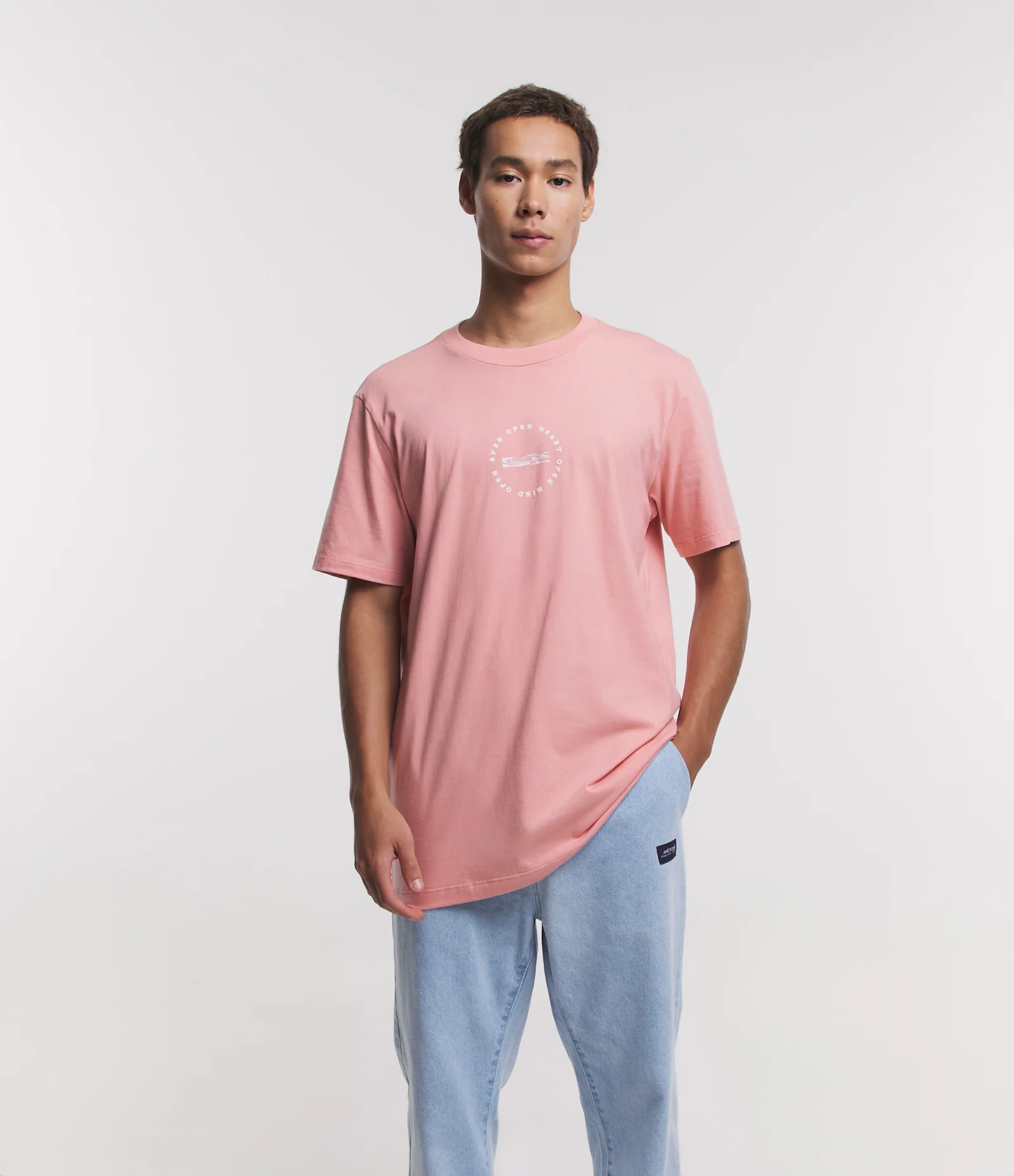 Camiseta Comfort em Algodão com Estampa em Relevo Frente e Costas Rosa 1