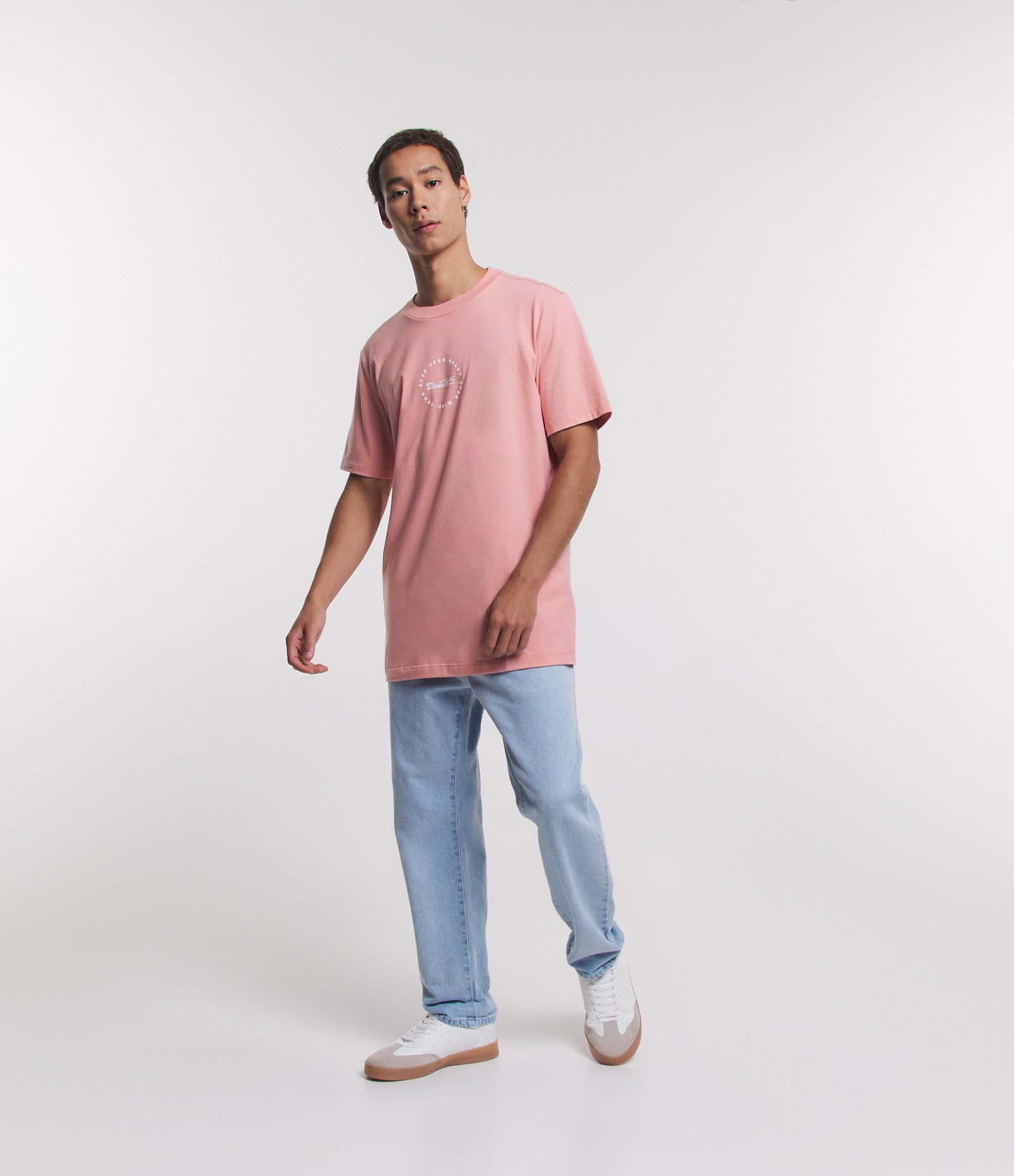 Camiseta Comfort em Algodão com Estampa em Relevo Frente e Costas Rosa 2