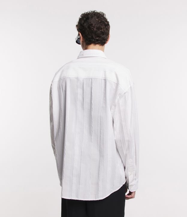 Camisa em Algodão Texturizado com Abotoamento Frontal Branco 3