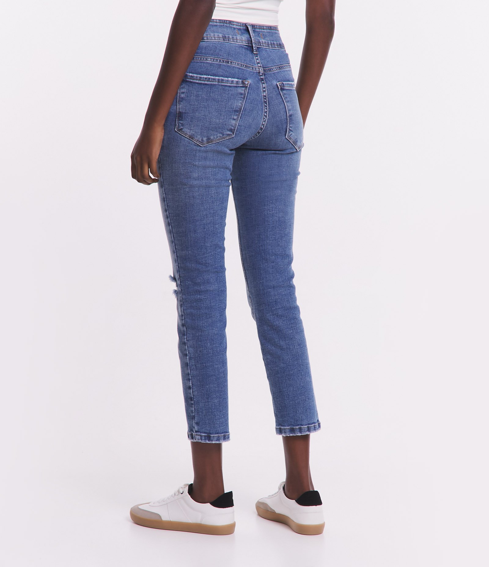 Calça Cigarrete Cintura Média em Jeans com Cós Transpassado Azul Médio 3