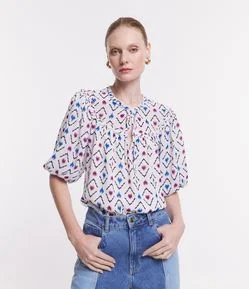 Blusa Manga Bufante em Chiffon com Estampa Étnica