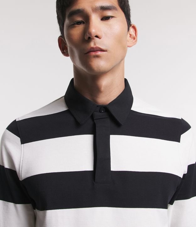 Camiseta Polo em Algodão com Manga Longa e Estampa Listrada Branco/Preto 5