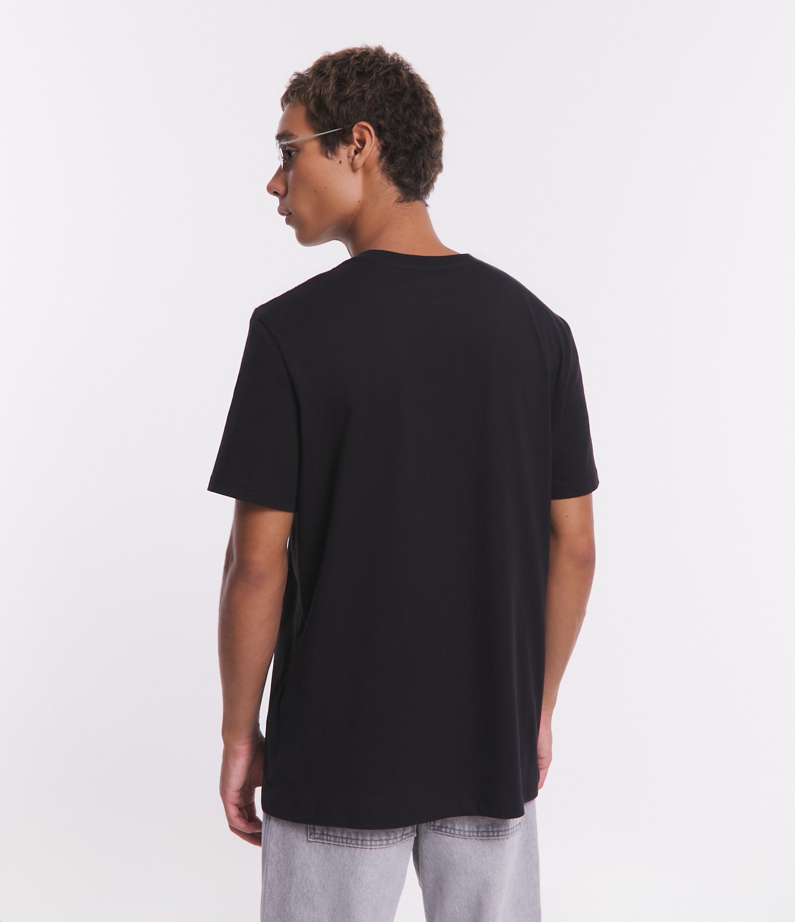 Camiseta Comfort em Meia Malha com Estampa Break the Rules Preto 3