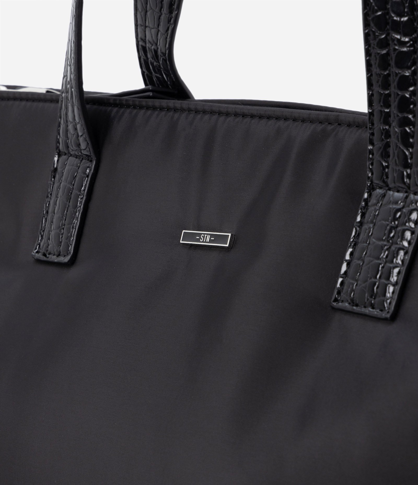 Bolsa Shopper Grande com Alças em Croco Preto 7