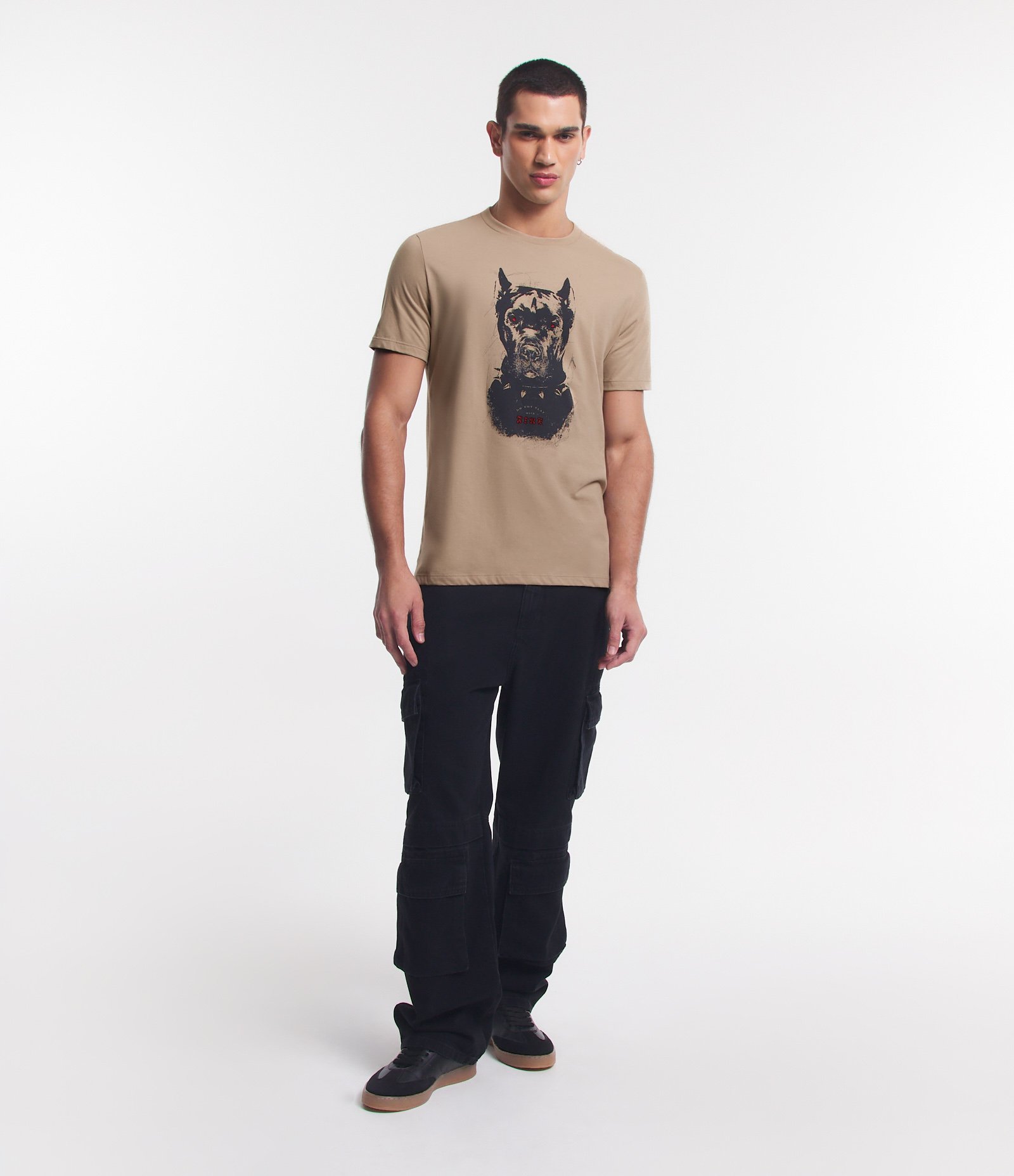 Camiseta Comfort em Meia Malha com Estampa Dog Bege 2