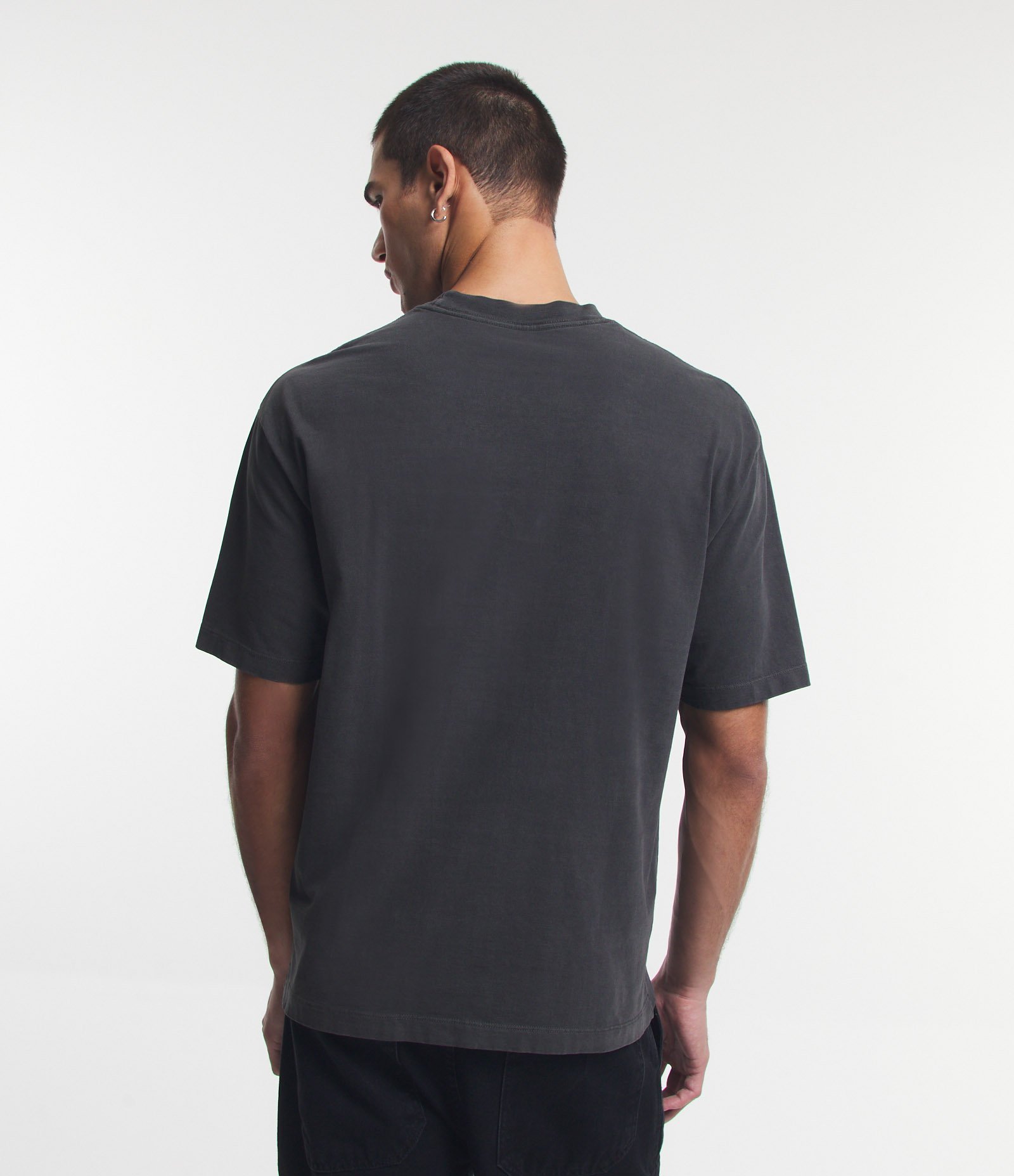 Camiseta Boxy em Algodão Estonada com Gola Alta Preto 5