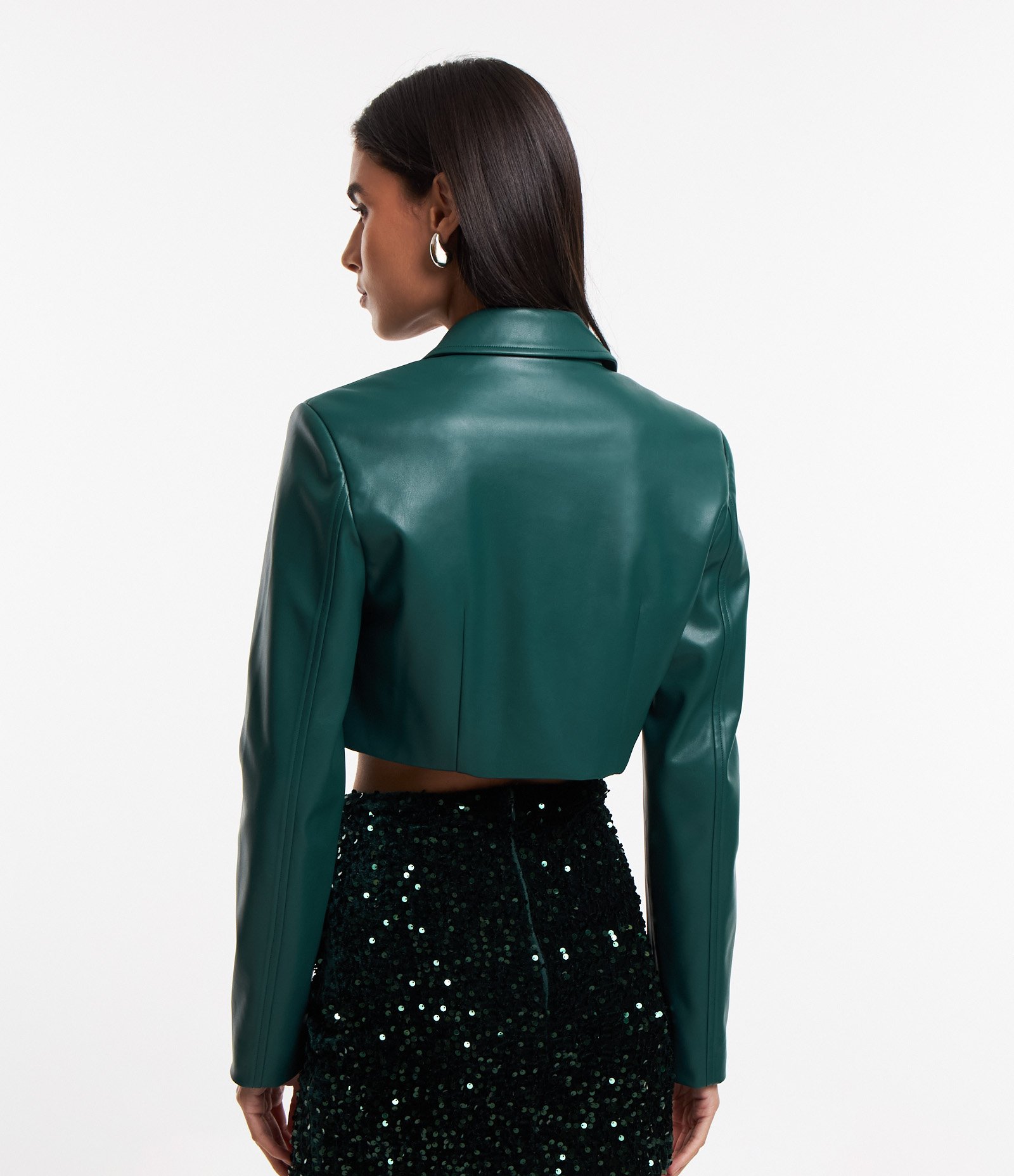 Blazer Cropped em Pu com Botões Forrados Verde 3