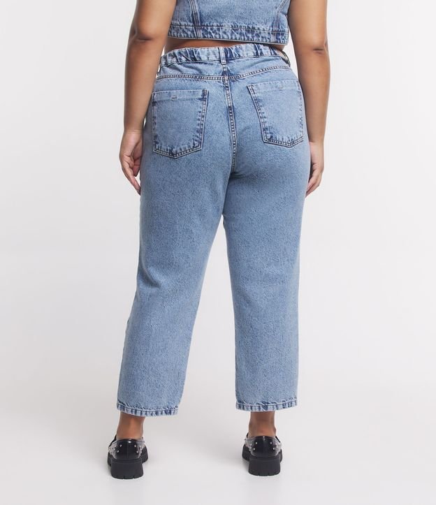 Calça Reta em Jeans Marmorizado e Fendinha na Barra Curve & Plus Size Azul Jeans 3