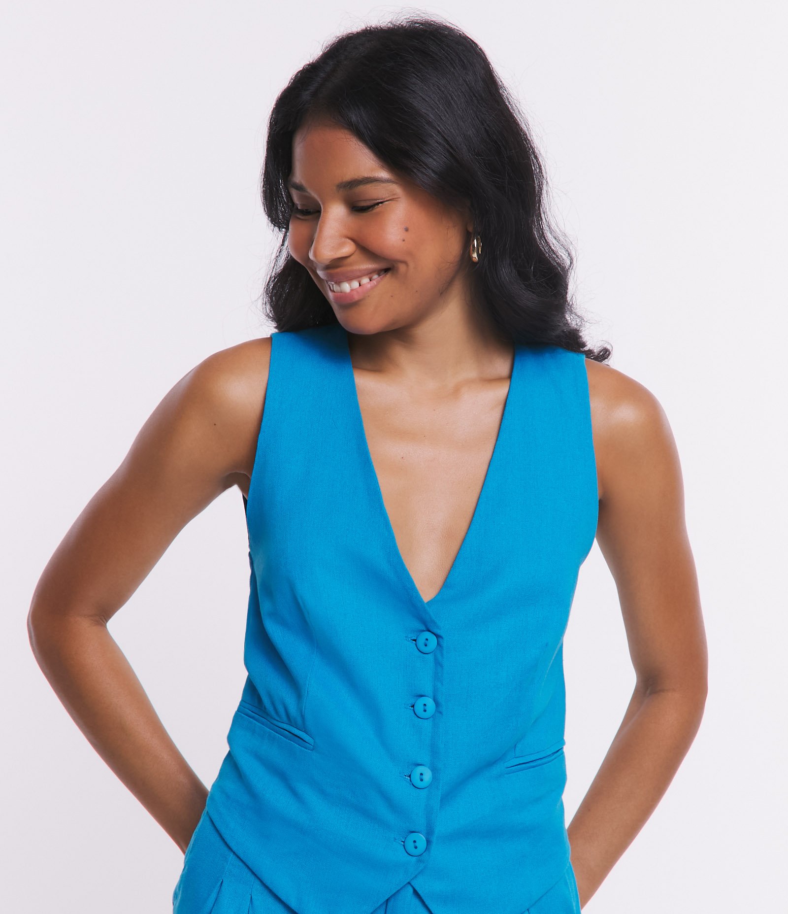 Colete em Linho com Botões e Lapela Azul 4