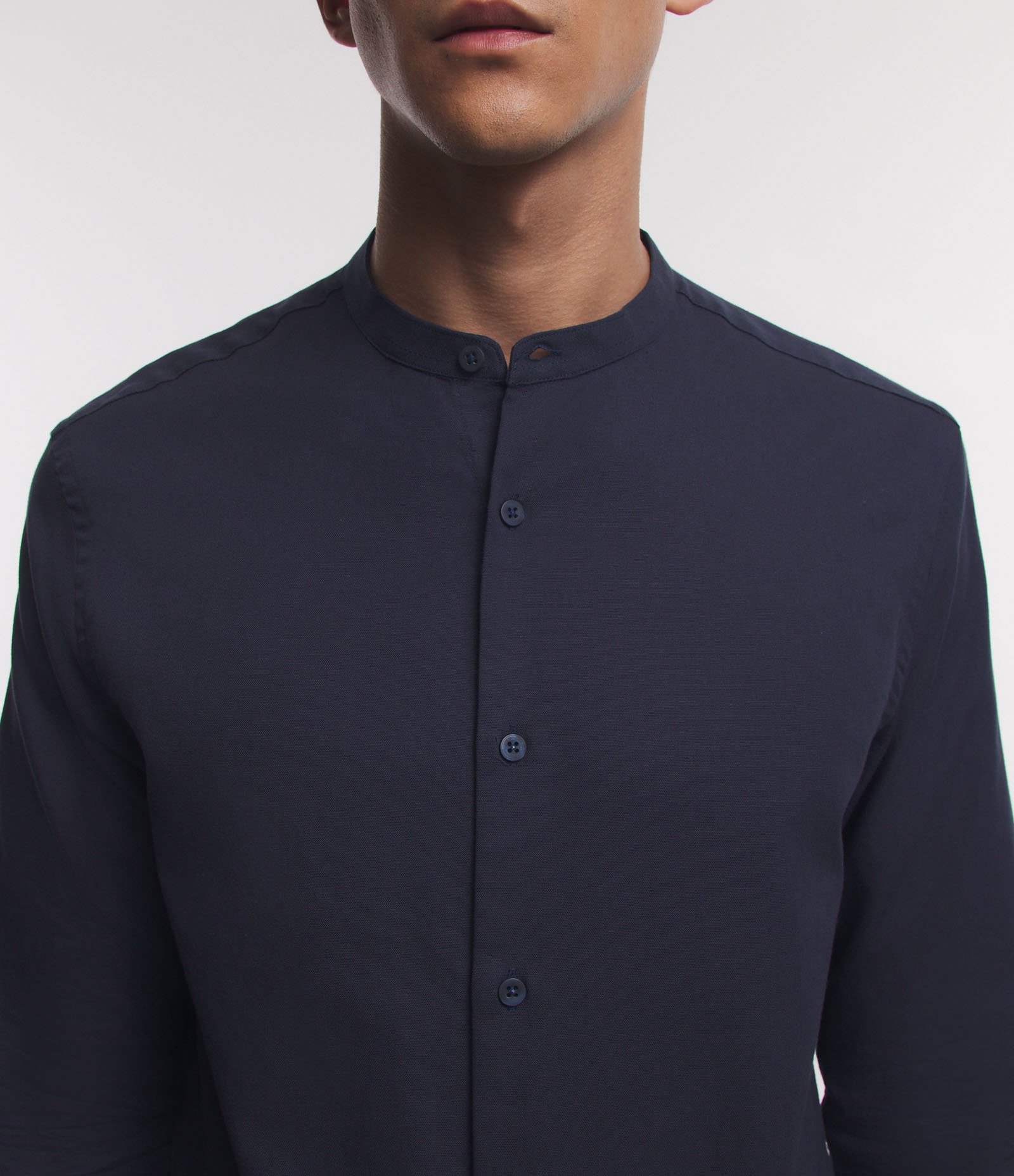 Camisa Regular Básica em Oxford com Gola Padre Azul Marinho 3