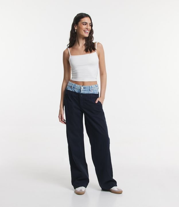 Calça Reta em Jeans com Cós Duplo Interno Azul