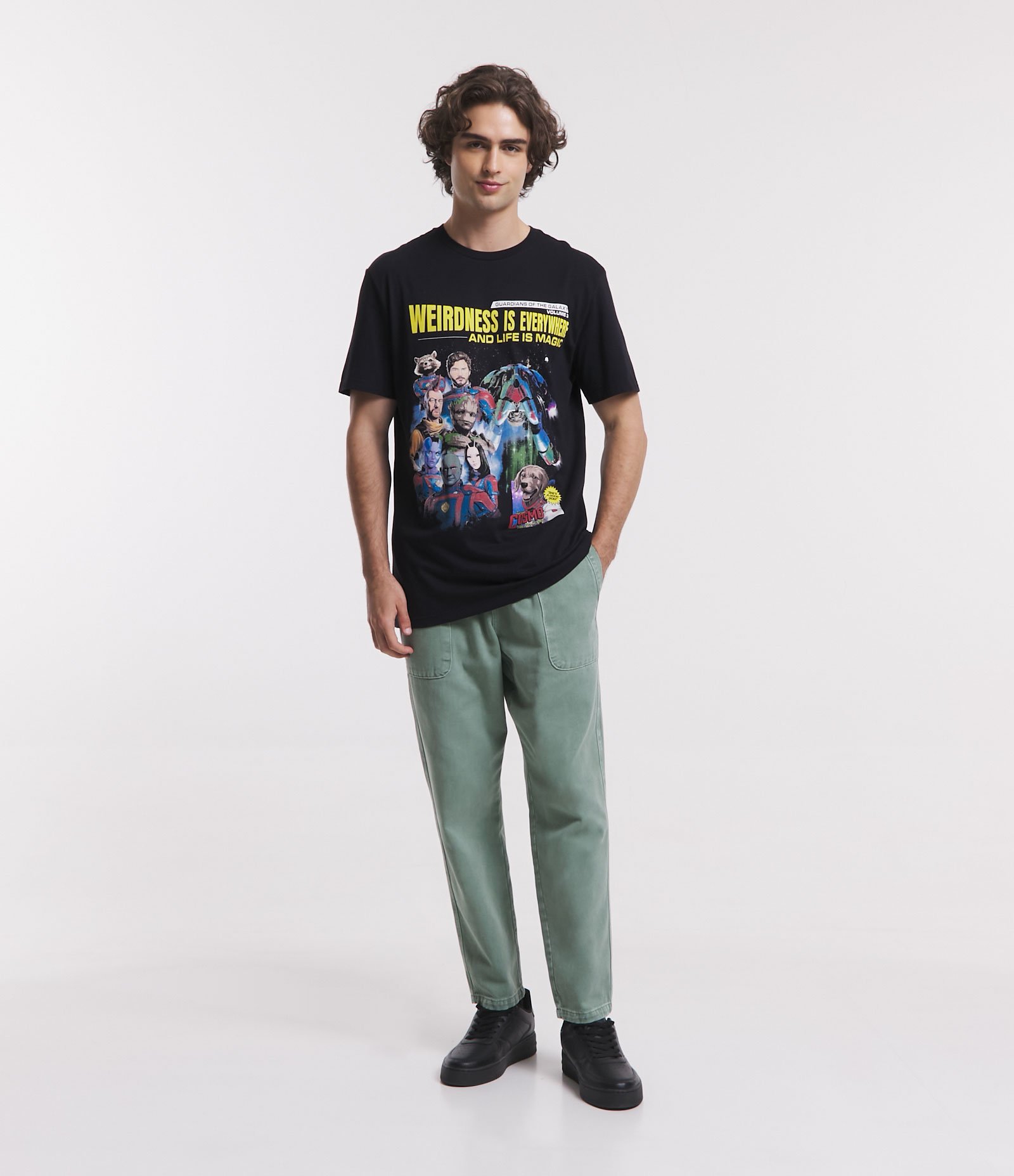 Camiseta Comfort em Meia Malha com Estampa Guardiões da Galáxia Preto 2