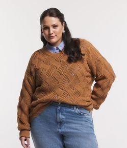 Suéter em Tricô Leve com Ponto Diferenciado Curve & Plus Size