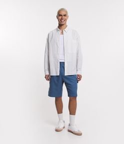 Bermuda Cargo em Alfaiataria com Bolsos