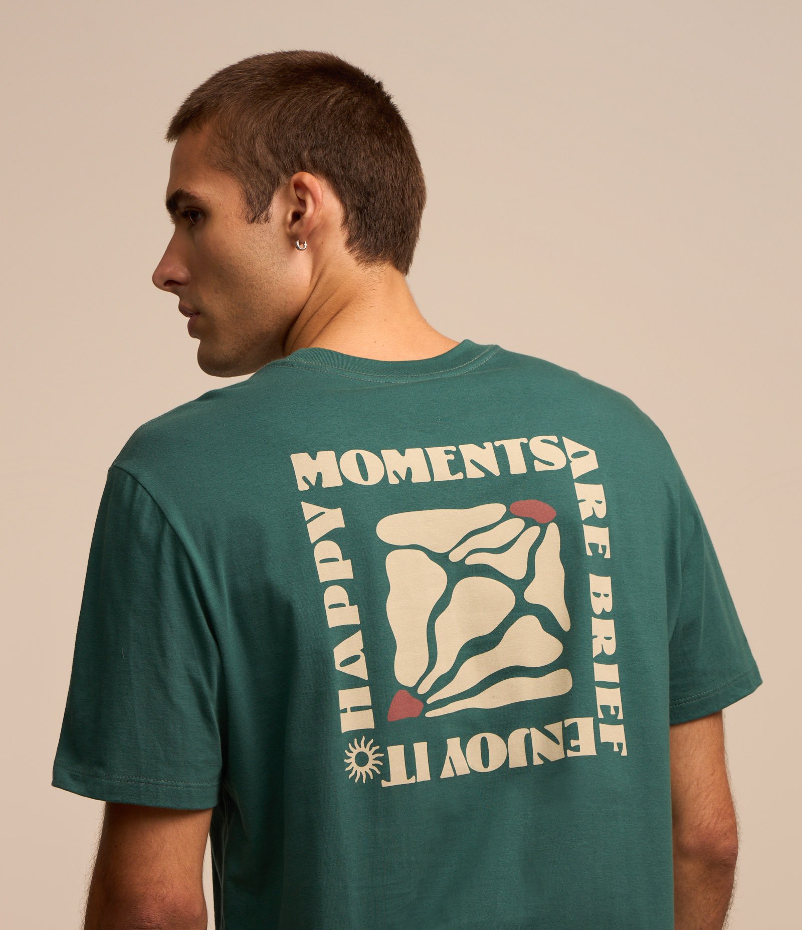 Camiseta Comfort em Algodão com Estampa Lettering Verde 1
