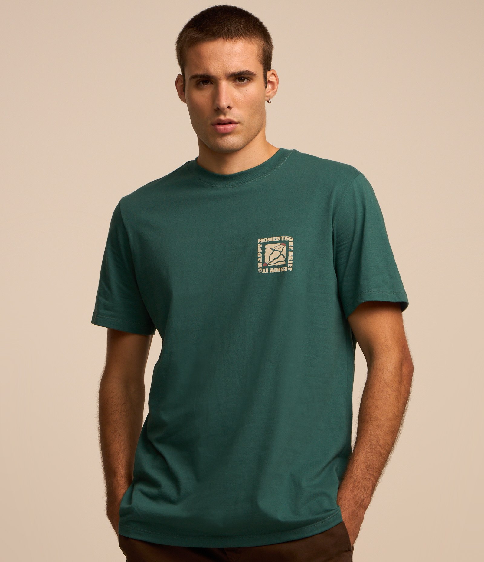 Camiseta Comfort em Algodão com Estampa Lettering Verde 3