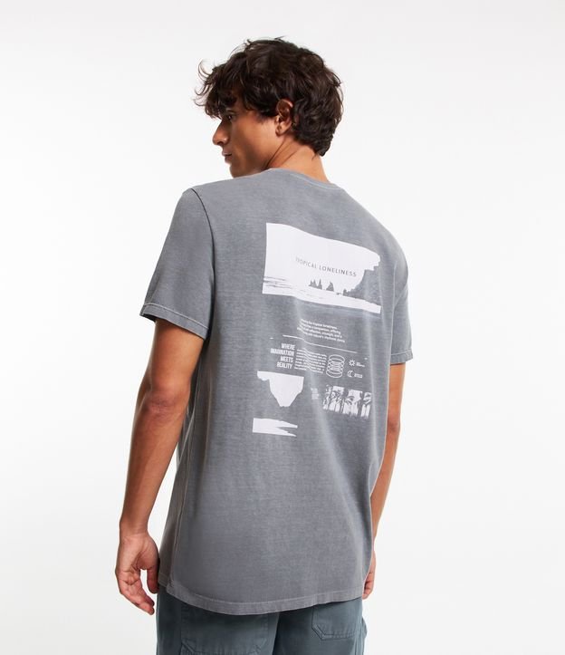 Camiseta Manga Curta em Meia Malha com Estampa Tropical Cinza 4