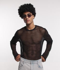 Camiseta Muscle em Meia Malha Furadinha