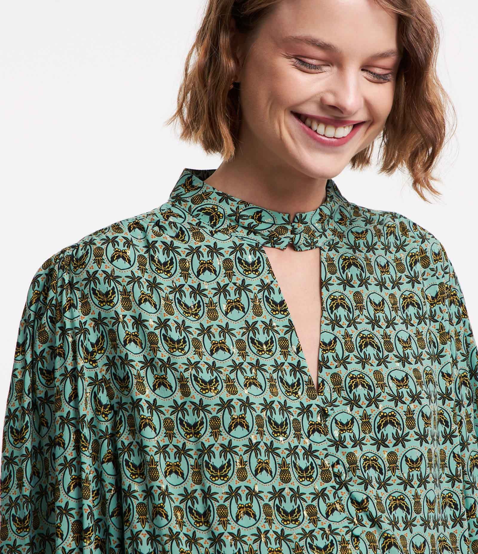 Blusa Manga Longa em Viscose com Gola Alta e Mangas Bufantes Verde 5