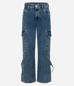 Calça Wide Leg Jeans com Bolsos Cargo e Fivelas