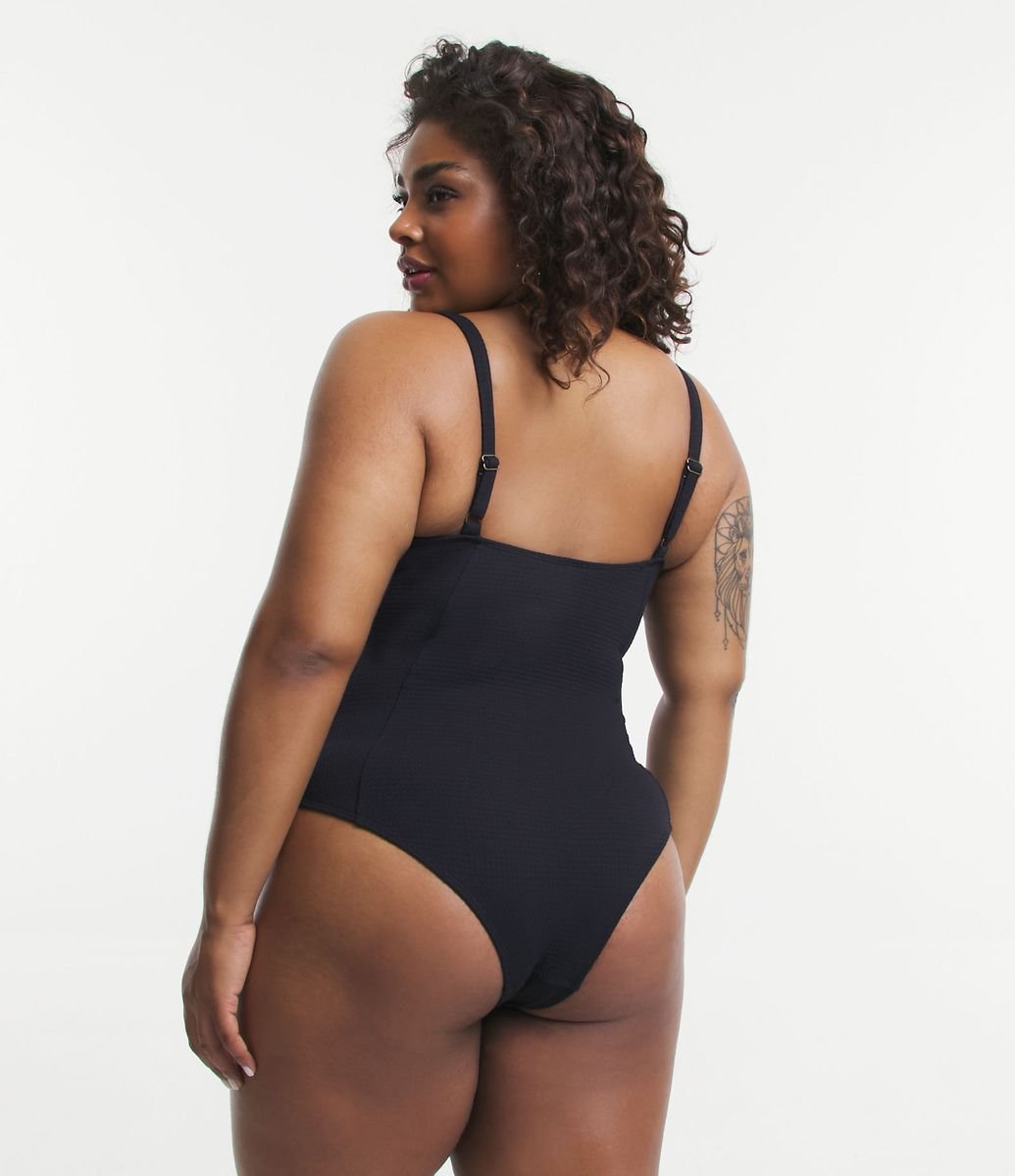 BODY PLUS SIZE MULTIUSO ALINE PRETO