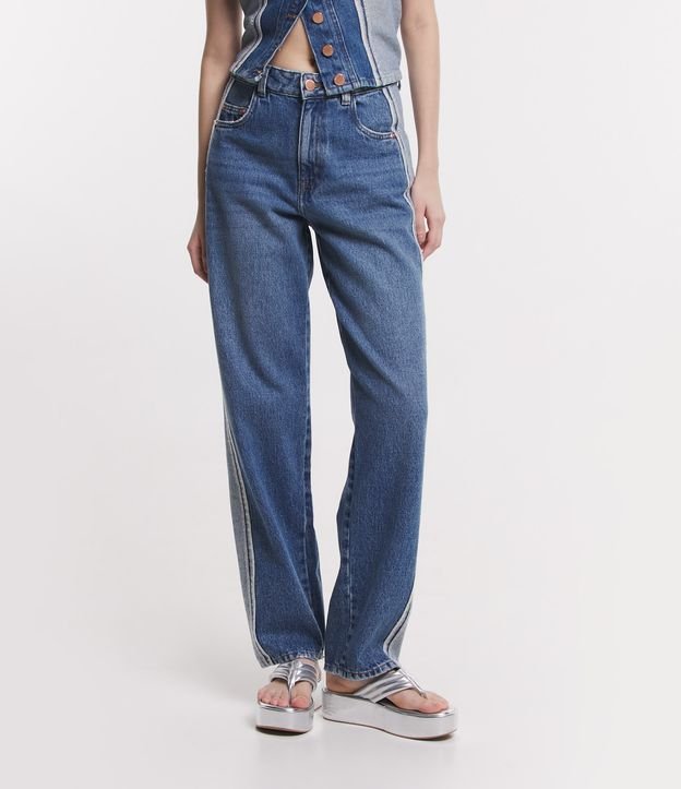 Calça Reta em Jeans com Recortes Bicolor Azul 2